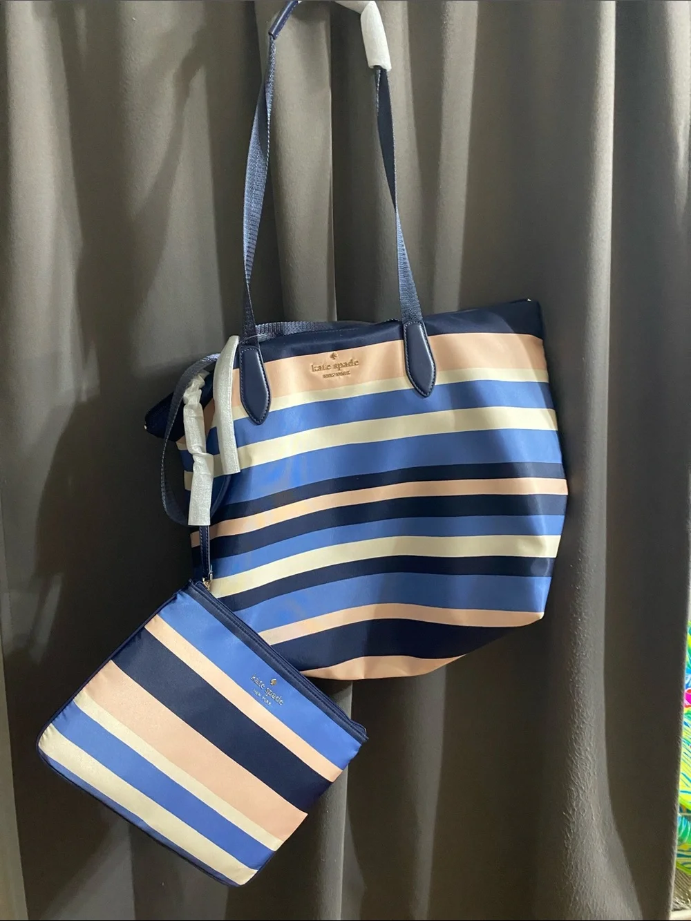NWT kate‎ spade Navy, Light Blue & Pink Striped Shoulder Tote w /cosmetic bag
